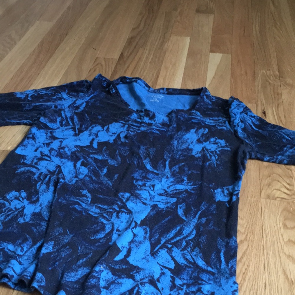 Blue flower shirt